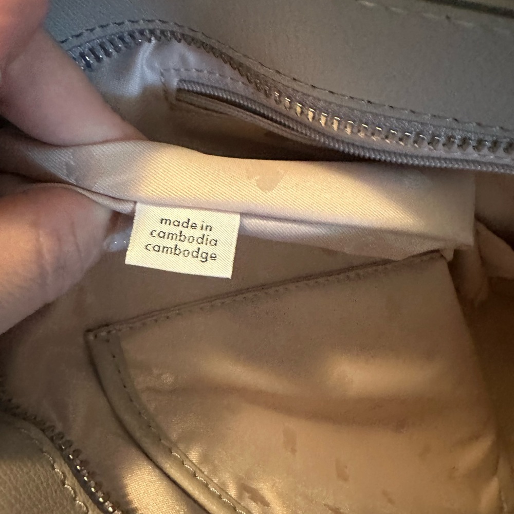 NWOT Kate spade Tote W/ dust bag - Picture 7 of 7